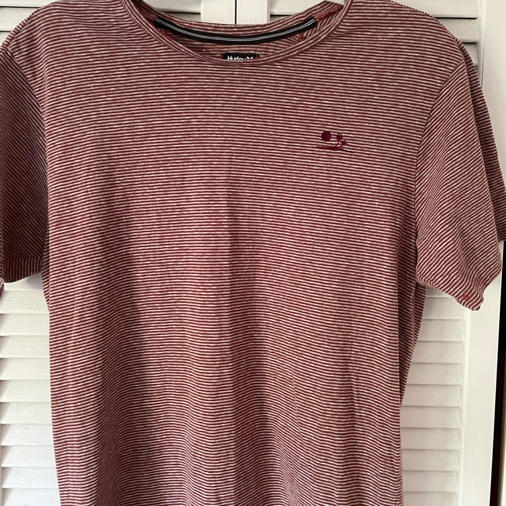 Hurley Lightweight Tee size Medium